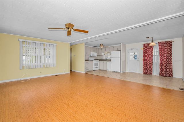 10539 TAHITIAN LANE 112, Largo, FL 33773