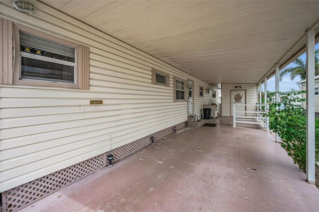 10539 TAHITIAN LANE 112, Largo, FL 33773
