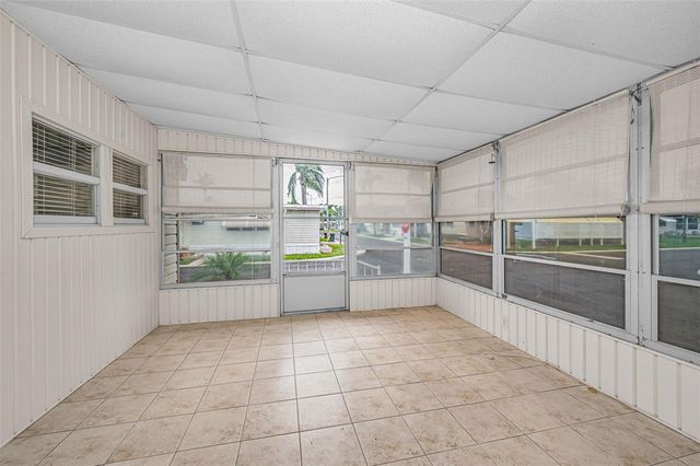 10539 TAHITIAN LANE 112, Largo, FL 33773