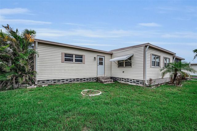 10539 TAHITIAN LANE 112, Largo, FL 33773
