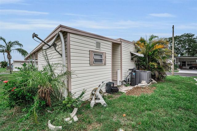 10539 TAHITIAN LANE 112, Largo, FL 33773