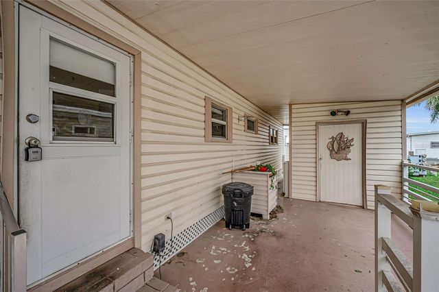 10539 TAHITIAN LANE 112, Largo, FL 33773