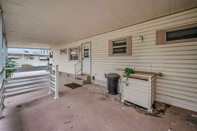 10539 TAHITIAN LANE 112, Largo, FL 33773