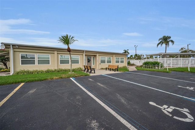 10539 TAHITIAN LANE 112, Largo, FL 33773