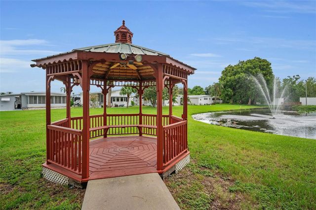 10539 TAHITIAN LANE 112, Largo, FL 33773