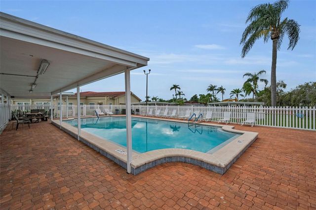 10539 TAHITIAN LANE 112, Largo, FL 33773