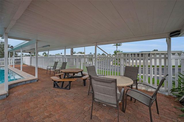 10539 TAHITIAN LANE 112, Largo, FL 33773