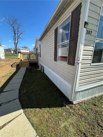 307 Sherwood Dr, Allegheny Twp - Wml, PA 15068