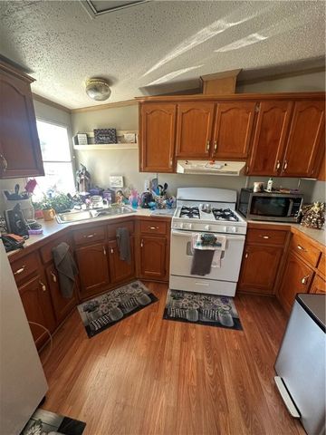 307 Sherwood Dr, Allegheny Twp - Wml, PA 15068