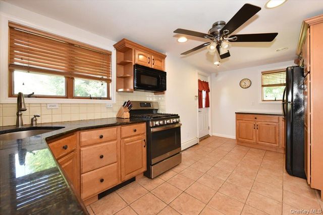 35 Montauk Drive, Bay Shore, NY 11706