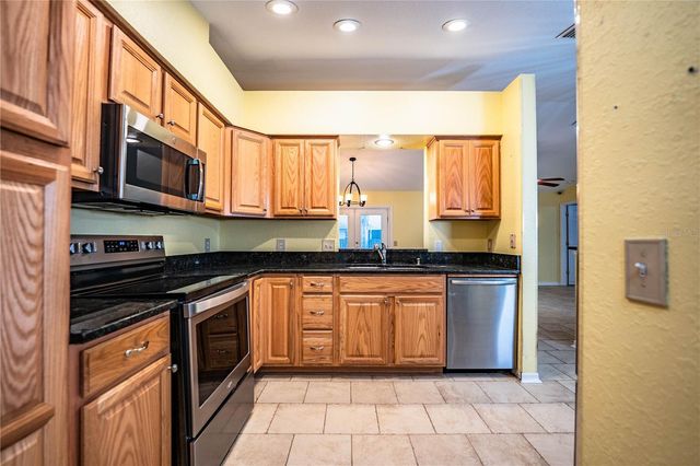 2724 SUNDANCE PLACE, Mulberry, FL 33860