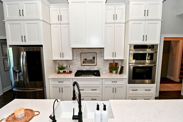 1111 Maclaren Court, Franklin, IN 46131