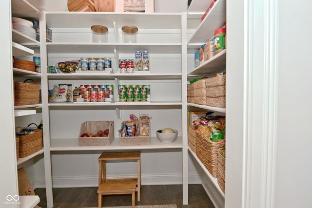 1111 Maclaren Court, Franklin, IN 46131