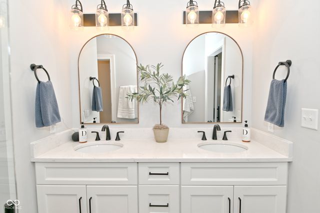 1111 Maclaren Court, Franklin, IN 46131