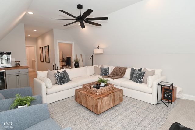 1111 Maclaren Court, Franklin, IN 46131