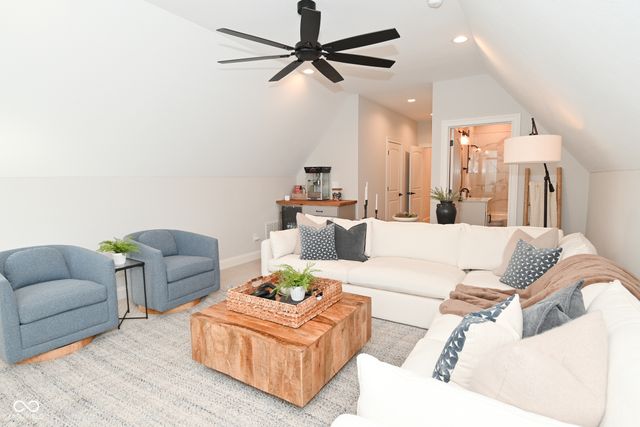 1111 Maclaren Court, Franklin, IN 46131