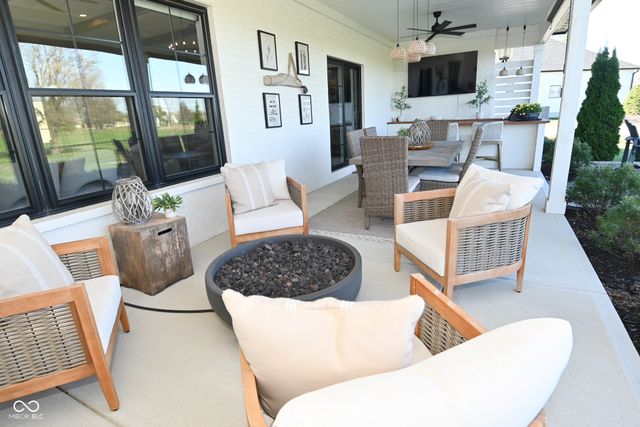 1111 Maclaren Court, Franklin, IN 46131