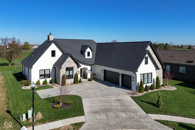 1111 Maclaren Court, Franklin, IN 46131