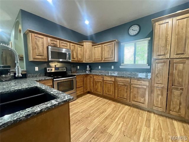 10704 Belle Road, Crocker, MO 65452