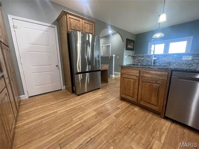 10704 Belle Road, Crocker, MO 65452