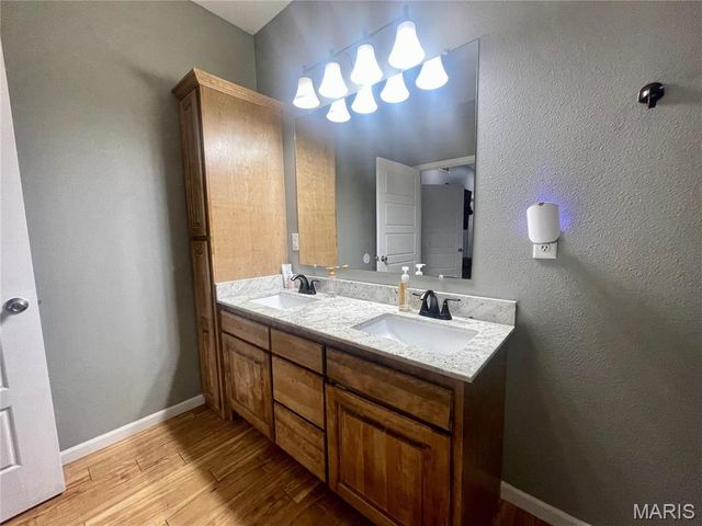 10704 Belle Road, Crocker, MO 65452