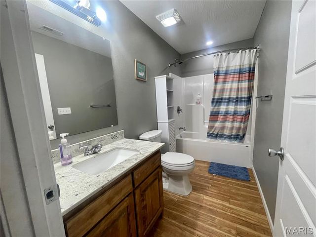 10704 Belle Road, Crocker, MO 65452