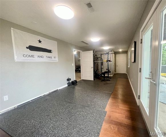 10704 Belle Road, Crocker, MO 65452