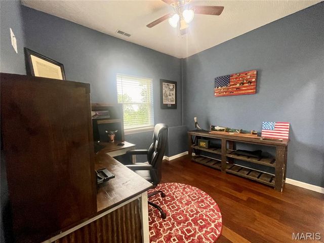 10704 Belle Road, Crocker, MO 65452