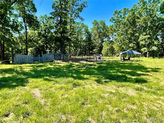 10704 Belle Road, Crocker, MO 65452