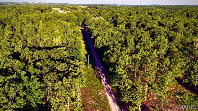 10704 Belle Road, Crocker, MO 65452