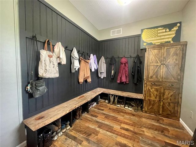 10704 Belle Road, Crocker, MO 65452