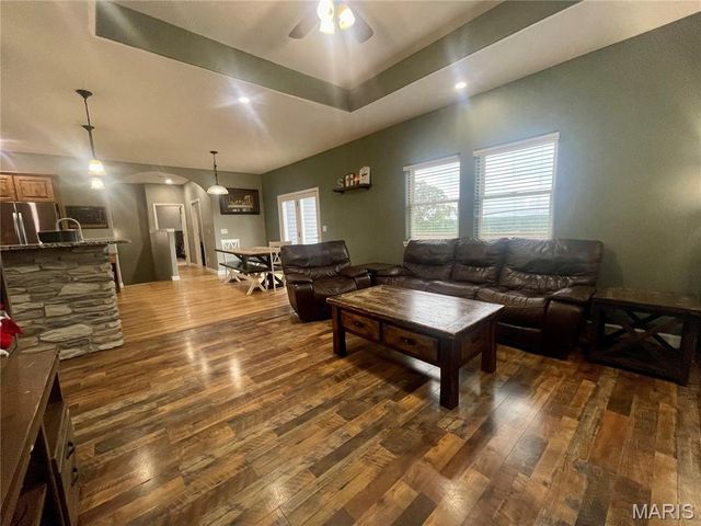 10704 Belle Road, Crocker, MO 65452