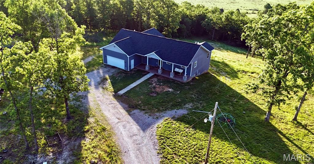 10704 Belle Road, Crocker, MO 65452