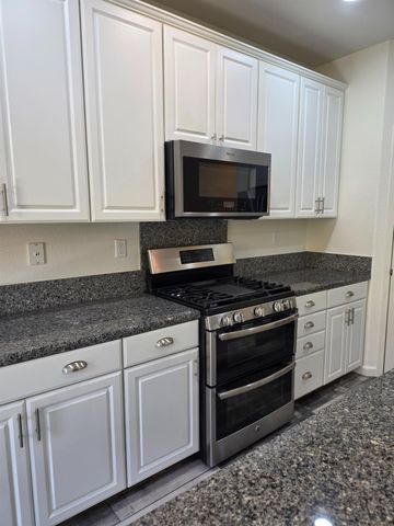 8099 Avanti Dr, El Dorado Hills, CA 95762