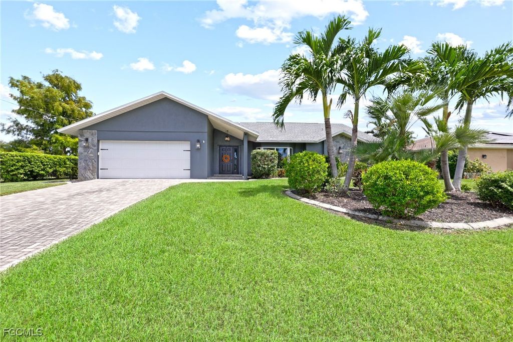 2131 SE 10th TER, Cape Coral, FL 33990