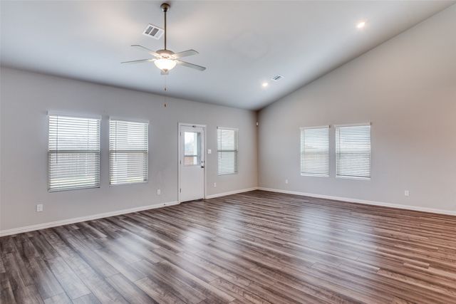 10616 Tonkala Drive, Fort Worth, TX 76179