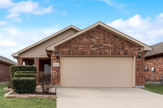 6029 Kristen Drive, Fort Worth, TX 76131