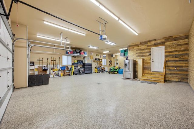 4704 Woodhaven Street S, Fargo, ND 58104