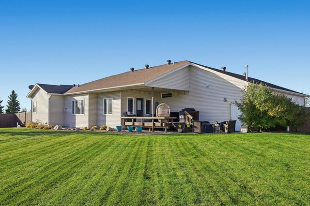 4704 Woodhaven Street S, Fargo, ND 58104