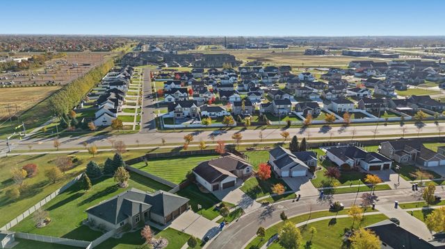 4704 Woodhaven Street S, Fargo, ND 58104