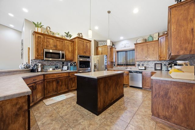 4704 Woodhaven Street S, Fargo, ND 58104