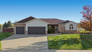 4704 Woodhaven Street S, Fargo, ND 58104