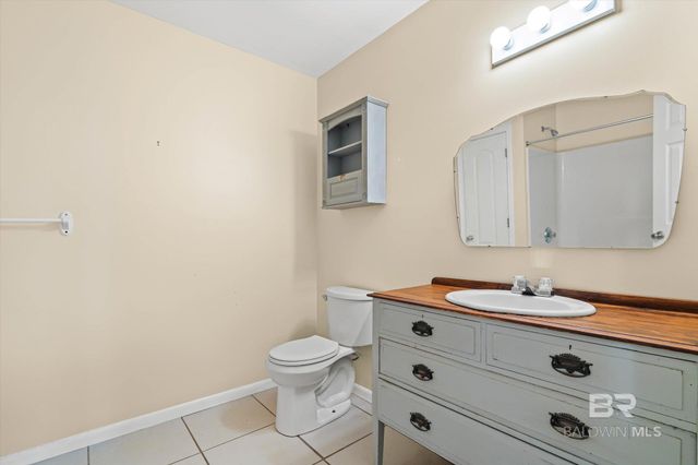 13908 White Road, Silverhill, AL 36576