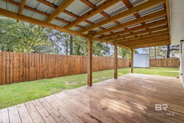 13908 White Road, Silverhill, AL 36576