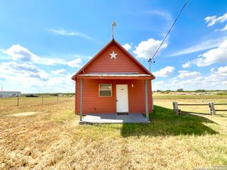 573 Texas 97 # 117, Floresville, TX 78114