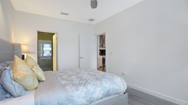 1460 Ocean Dr 407, Miami Beach, FL 33139