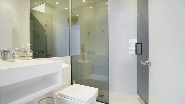 1460 Ocean Dr 407, Miami Beach, FL 33139