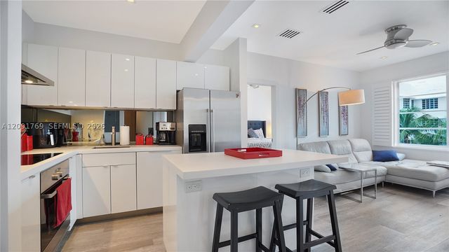 1460 Ocean Dr 407, Miami Beach, FL 33139