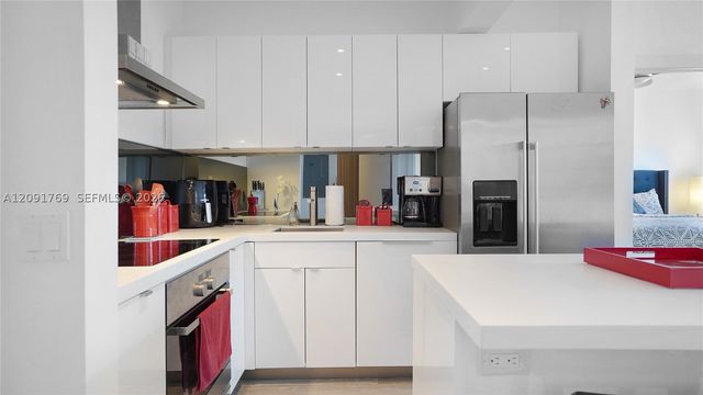 1460 Ocean Dr 407, Miami Beach, FL 33139