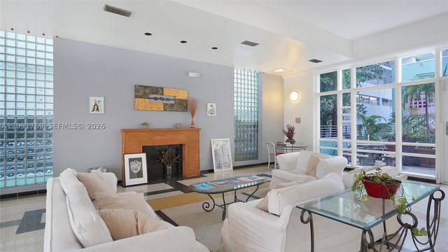 1460 Ocean Dr 407, Miami Beach, FL 33139